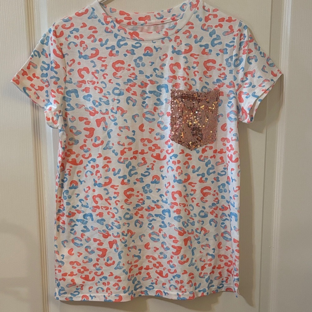 Vibrant Leopard Print Tee with Sequin Pocket